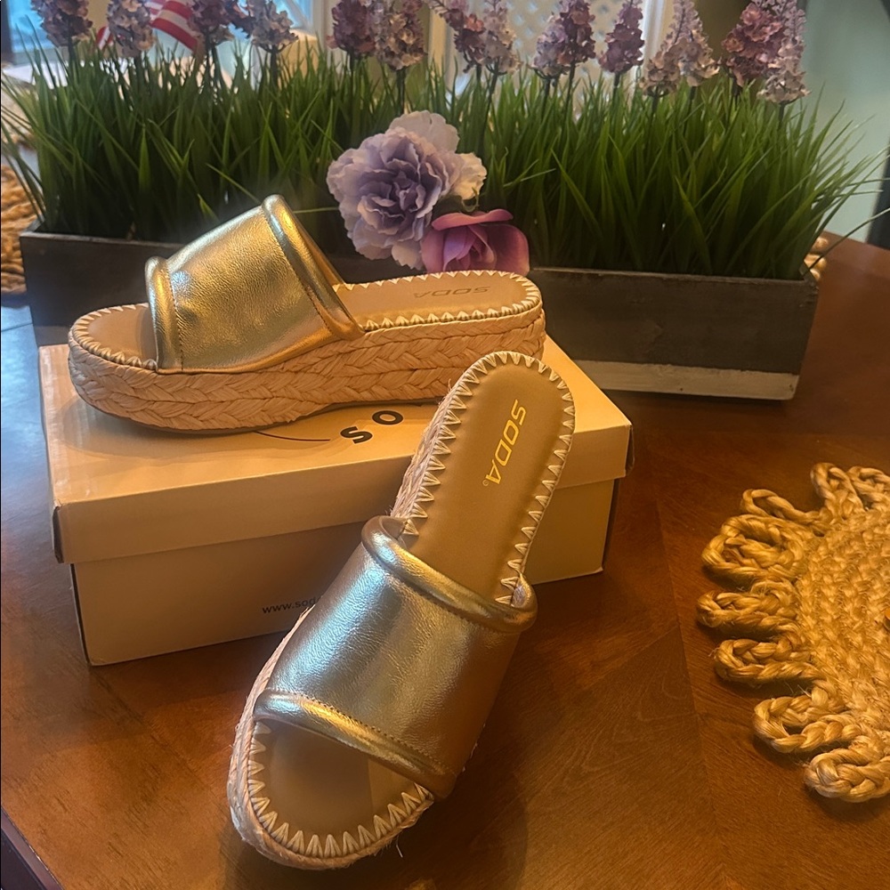 Brand New With Box: Soda Monte Gold Platform Sandals Size 8.5